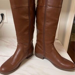 Women’s Tommy Hilfiger light brown tan leather boots size 9